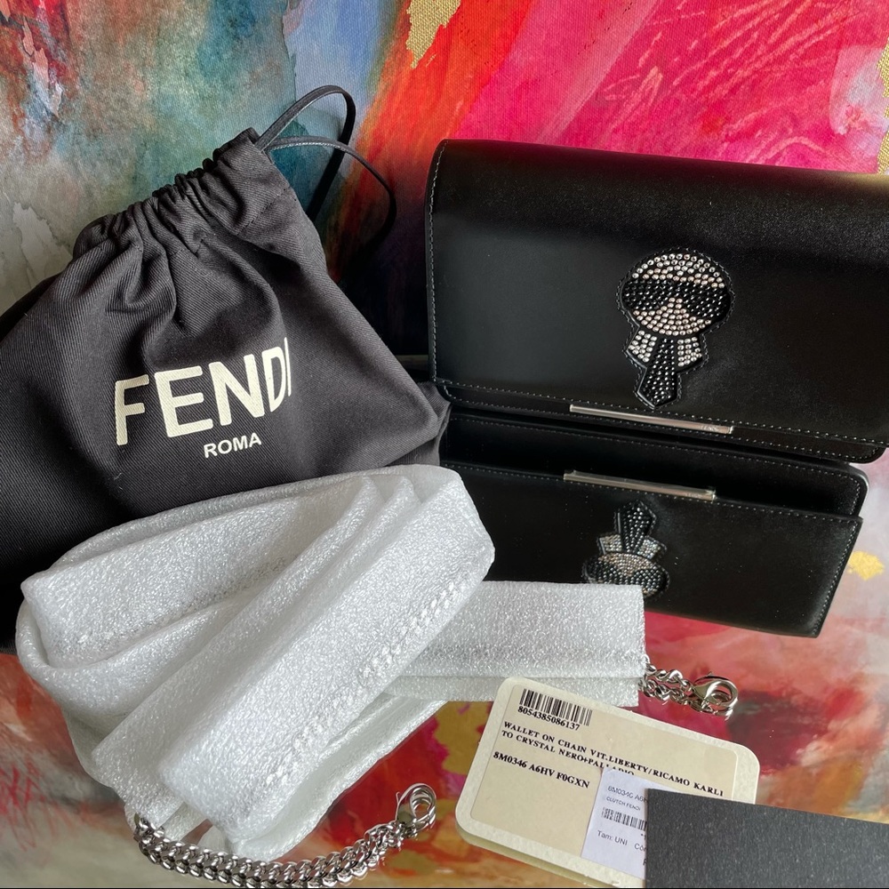 🔥NWT Authentic FENDI Karlito Crossbody with removable chain
